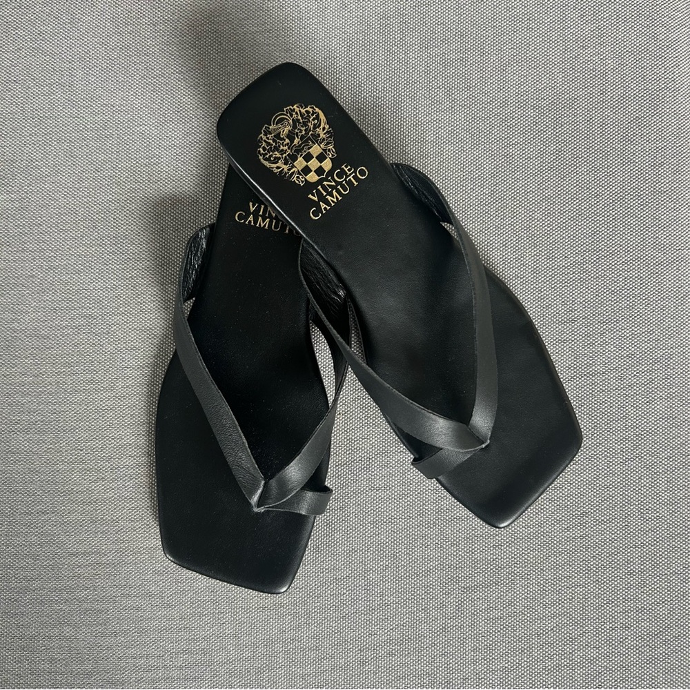 Vince Camuto Black Leather Flat Sandals
